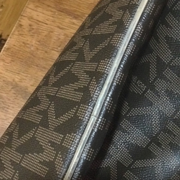 Used Michael Kors TOTE bag - Picture 8 of 8